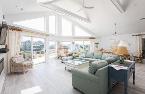 Whalehead Beach Casa | Private Semi-Oceanfront Retreat with Pool & Spa