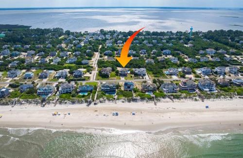Whalehead Beach Casa | Private Semi-Oceanfront Retreat with Pool & Spa