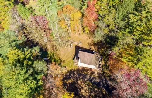 Elkton Cabina | Private Shenandoah Cabin Chalet Luray Fire Pit