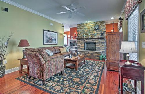Franklin Casa | Private Smoky Mountain Home with Porch and Peak Views!