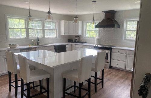 Historic Old Town Casa | Private spacious Home in the heart of Niagara-on-the-Lake's Historic District.