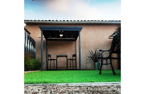 Launaguet Casa | Toulouse Loft & Private Jacuzzi