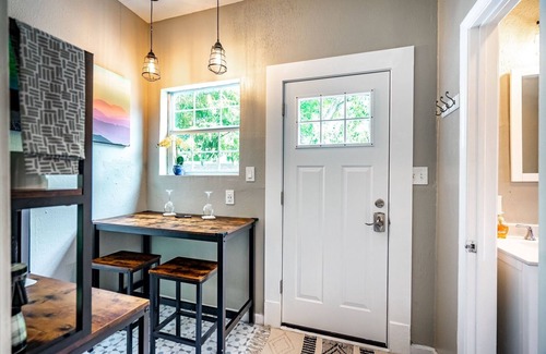Oak Cliff Apartamento | Private space bishop arts