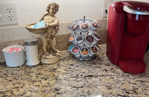 Briargate Casa | Private, Spacious Basement Suite - Hot Tub, A/C, Ping Pong, Family-Friendly
