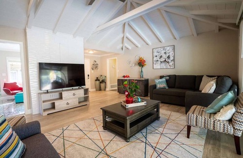 South San Jose Casa | Private Spacious 2 houses 5bd/4ba, lots of parking