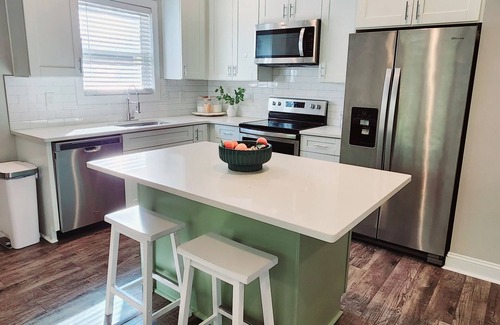 Charlotte Casa | Private, Spacious, and Modern Home with King Bed