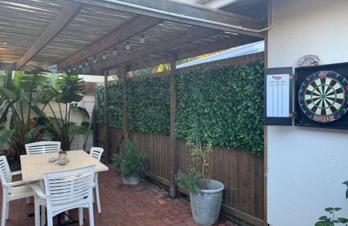 Bloubergstrand Apartamento | Private & Spacious Olive cottage in Bloubergstrand