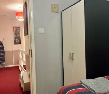 West Ham Casa | Private stay @ London-Stratford.