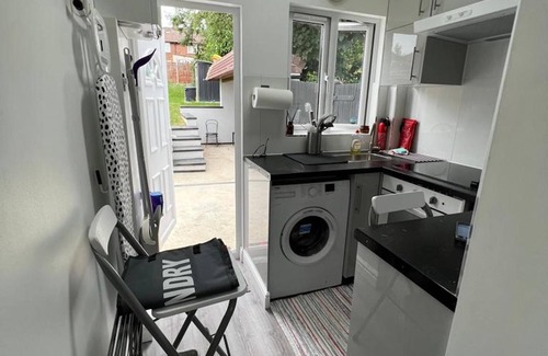 Grove Park Cama Y Desayuno | Private studio Apartment/Flat in London