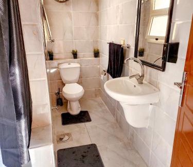 6th of October City Apartamento | Private Studio, AC, kitchen, TV, Wi-Fi