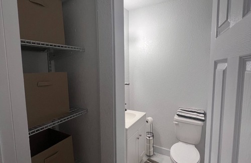 Bearss Plaza Apartamento | Private Studio in Lutz—5 mins from USF!