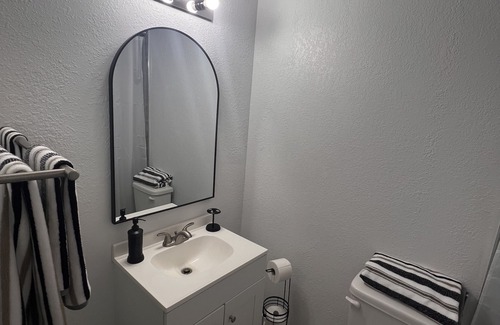 Bearss Plaza Apartamento | Private Studio in Lutz—5 mins from USF!