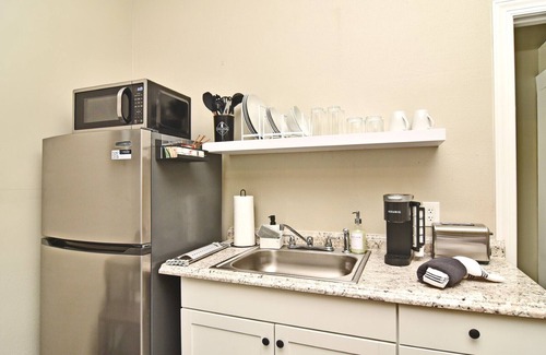 Winter Garden Apartamento | Private Studio on the Bike Trail