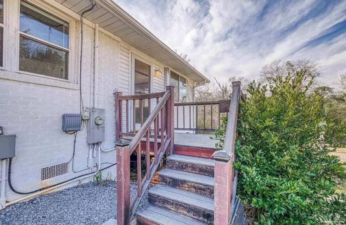 North Northwest Pensacola Apartamento | Private Studio | Pet friendly | A/C + Wi-Fi
