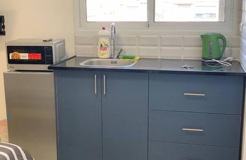 Haifa Apartamento | Private stylish&Modern Double Bed Apartment&NTFLIX 26