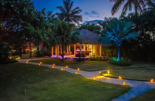 Cabarete Apartamento | Private suite/bathroom with pool & jacuzzi on quiet Cabarete beach