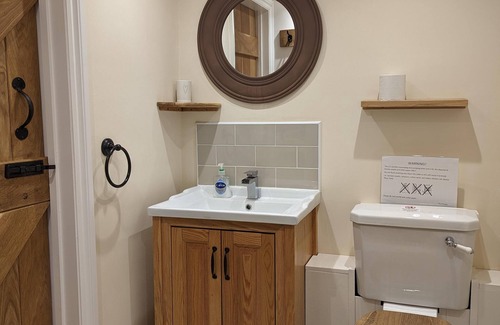 Bradford-on-Avon Apartamento | Private Suite near Bradford on Avon town center