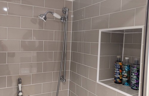 Bradford-on-Avon Apartamento | Private Suite near Bradford on Avon town center
