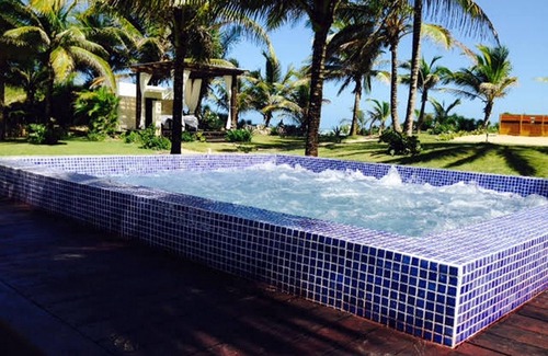 Cabarete Apartamento | Private suite in luxury resort with pool and jacuzzi, right on sandy beach