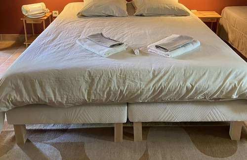 Ponteves Cama Y Desayuno | Private suite in the heart of Provence