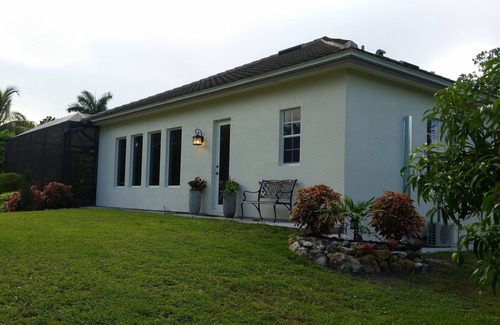 Oakes Estates Apartamento | Estudio privado en finca de 3 acres en el paraíso!