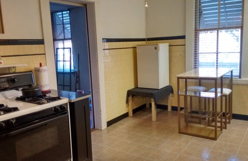 St. Louis Casa | Suite privada con cocina en la casa de 1890