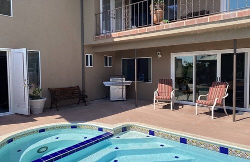 Del Cerro Casa | Private Suite with Pool - Newly Decorated - Centrally Located