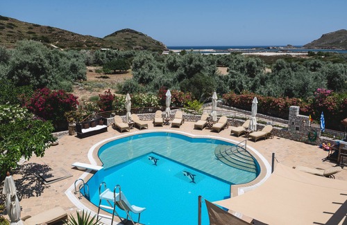 Skiros Villa | Private sunkissed Estate in the heart of Aegean -Villa D'Amour
