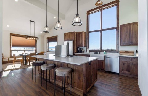 Tetonia Casa | Private Teton Views - Immerse Yourself - New Home