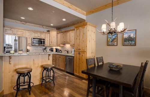 Victor Condominio | Trout Run Condo at Palisades includes Bronze Buffalo Ranch private amenities