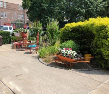 Queens Casa | Private Unit - Shared Public Space