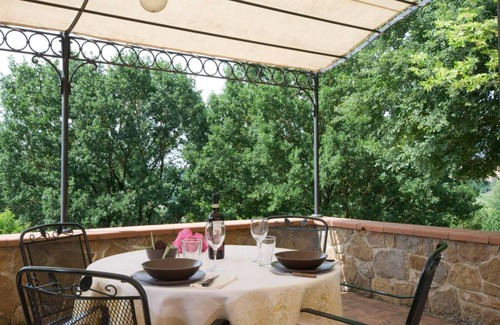 Terranuova Bracciolini Villa | Villa toscana para 4 a 6 con piscina y cancha de tenis cerca de Florencia