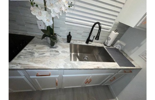 Spring Villa | Private Villa Guesthouse