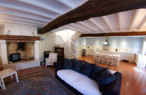 Cussay Cabaña | PRIVATE villa In Loire Valley Our Romantic Villa & Gardens,Heated Pool