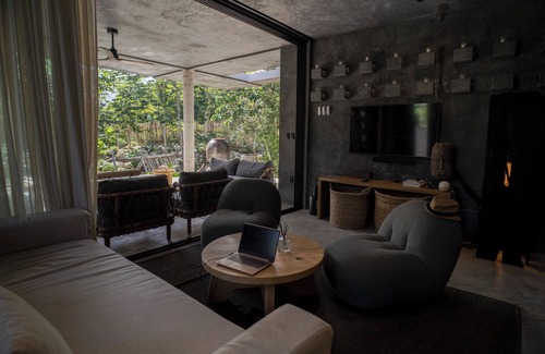 Macario Gómez Villa | Villa privada en la selva con piscina -Ulkan Tulum
