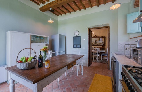 Montecchio Villa | Maravillosa casa de vacaciones privada con WIFI, A/C, piscina privada, TV, patio, cerca de Cortona