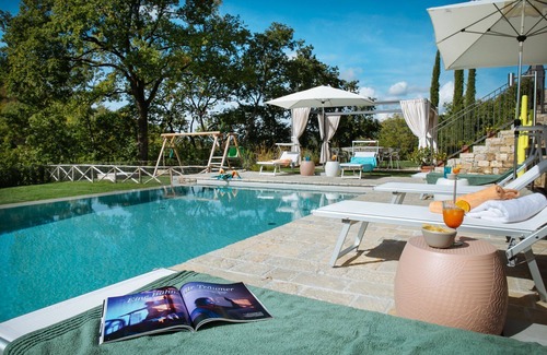 Radda in Chianti Villa | Maravillosa casa de vacaciones privada con jacuzzi, A/C, sauna, piscina privada, WIFI, TV, patio