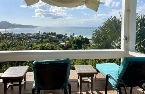 Bravos de Boston Casa | Villa privada, en 3/4 acres con vista al Caribe