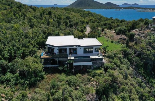 Other Islands Villa | Private villa w/ amazing views