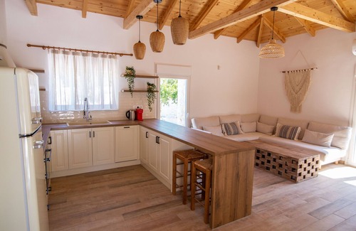 East Mani Villa | Private villa with pool near the sea!