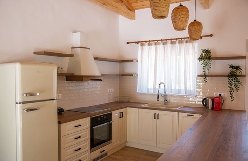 East Mani Villa | Private villa with pool near the sea!