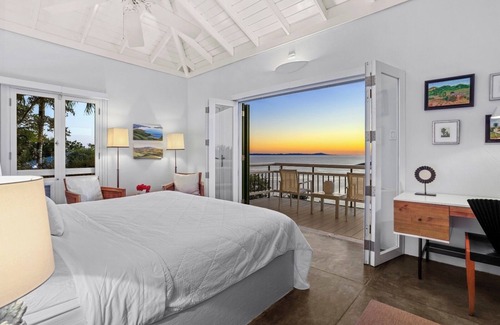 Culebra Pueblo Cama Y Desayuno | Private villa with balcony overlooking the most spectacular sunsets in Culebra
