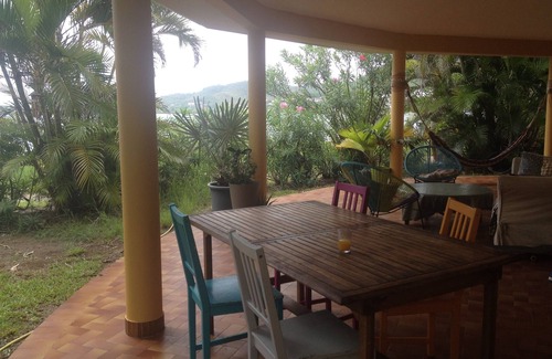 Tartane Casa | Private villa with flower garden facing the sea