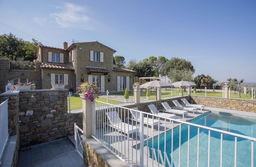 Cortona Villa | Preciosa casa de vacaciones privada con WIFI, piscina privada, A/C, TV, terraza, cerca de Cortona