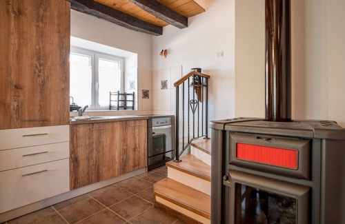 Groznjan Casa | Casa de vacaciones privada con A/C, piscina privada, WIFI, TV, terraza, vista panorámica