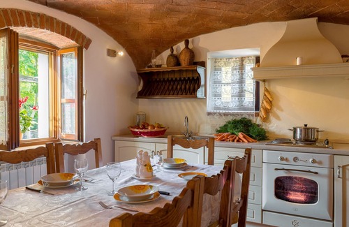 Santarello Villa | Maravillosa casa de vacaciones privada con WIFI, piscina privada, A/C, patio, cerca de Montepulciano