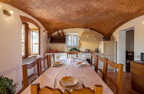 Santarello Villa | Maravillosa casa de vacaciones privada con WIFI, piscina privada, A/C, patio, cerca de Montepulciano