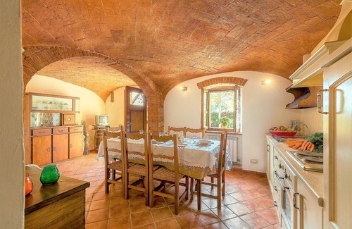 Santarello Villa | Maravillosa casa de vacaciones privada con WIFI, piscina privada, A/C, patio, cerca de Montepulciano