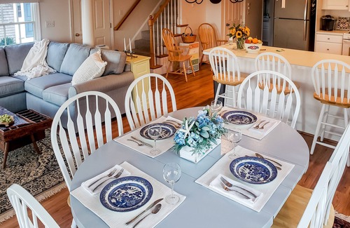 Barnstable Casa | Private water access & stunning views