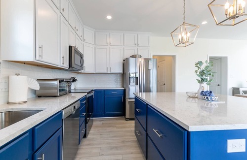 Tracys Landing Casa | Private Waterfront Retreat with Pool, Hot Tub and Game Room